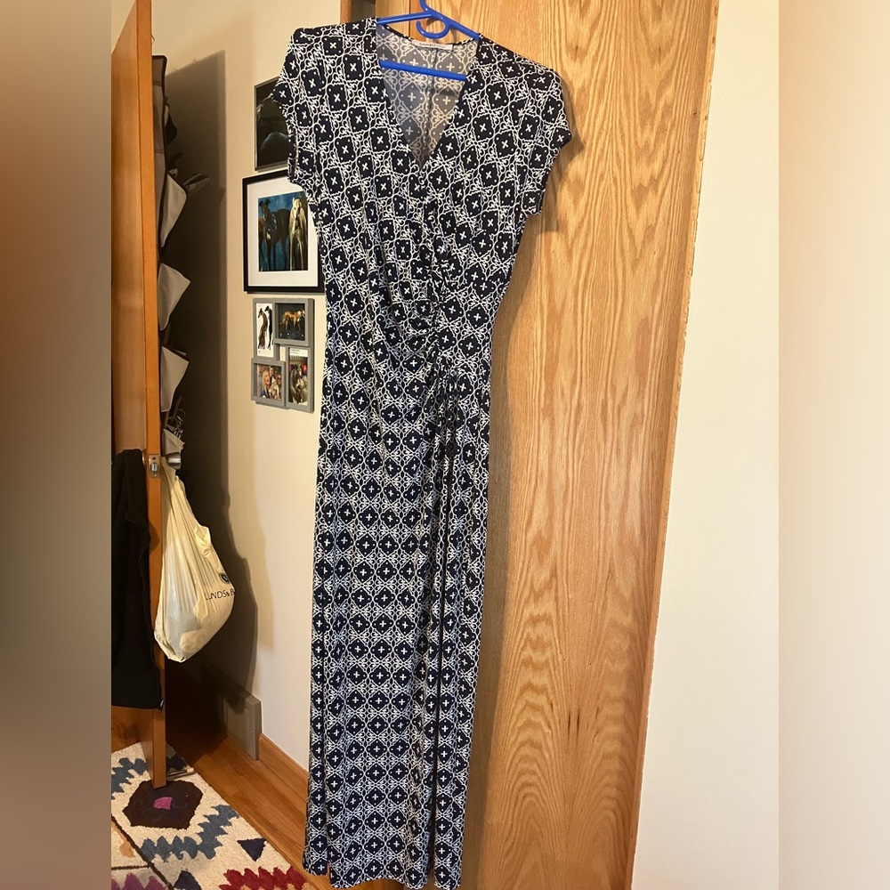$132 Laundry by Design cap sleeve navy & white geometric faux wrap maxi dress Sm